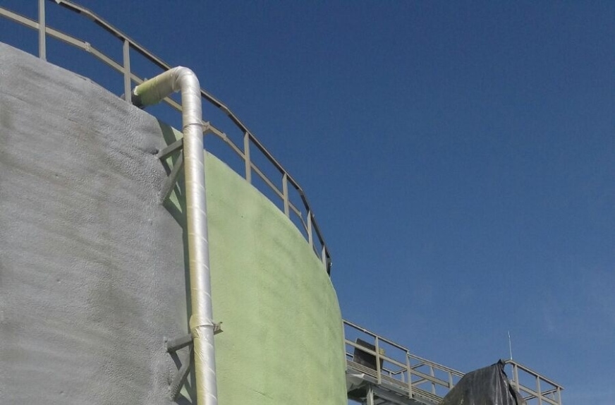 Deposito exterior con PUR