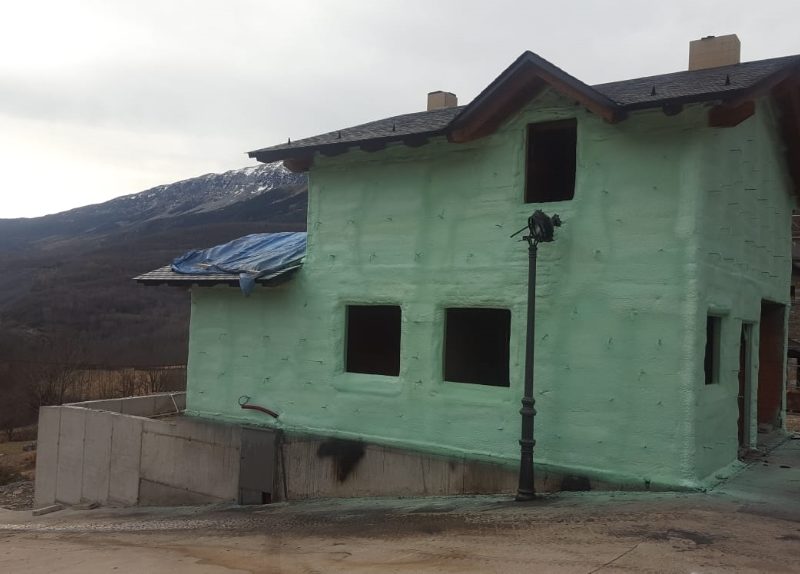 Fachadas de casa por el exterior con Poliuretano